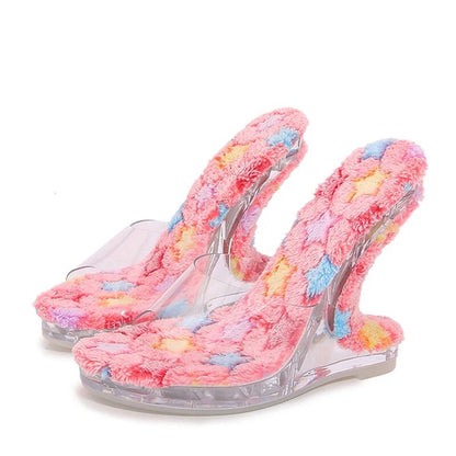Well Tailored Sandals with a Graceful Silhouette