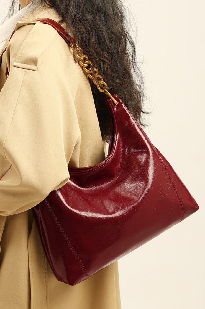 Sophisticated Bag with a Clean Classic Look