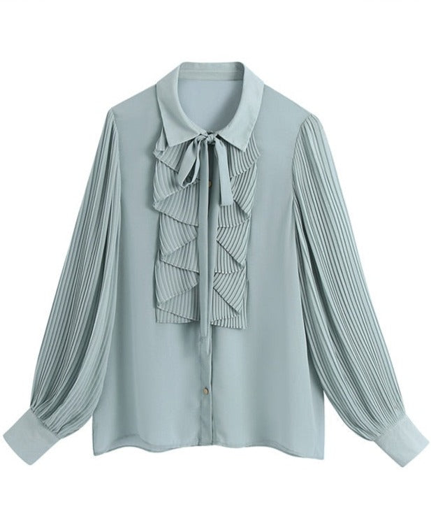Beautifully Crafted Blouse in a Classic Style