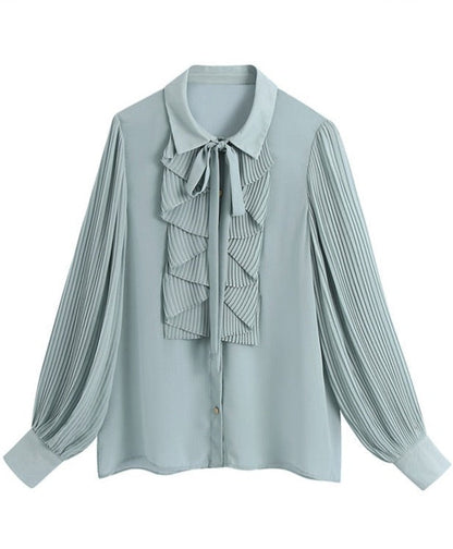 Beautifully Crafted Blouse in a Classic Style