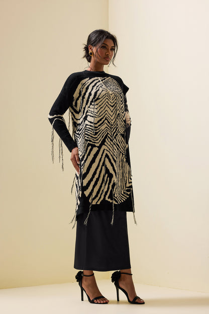 Effortlessly Elegant Garment with a Timeless Design