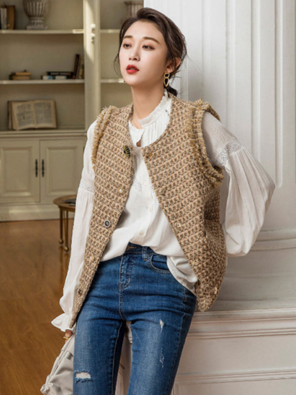 Well Tailored Blouse with a Graceful Silhouette