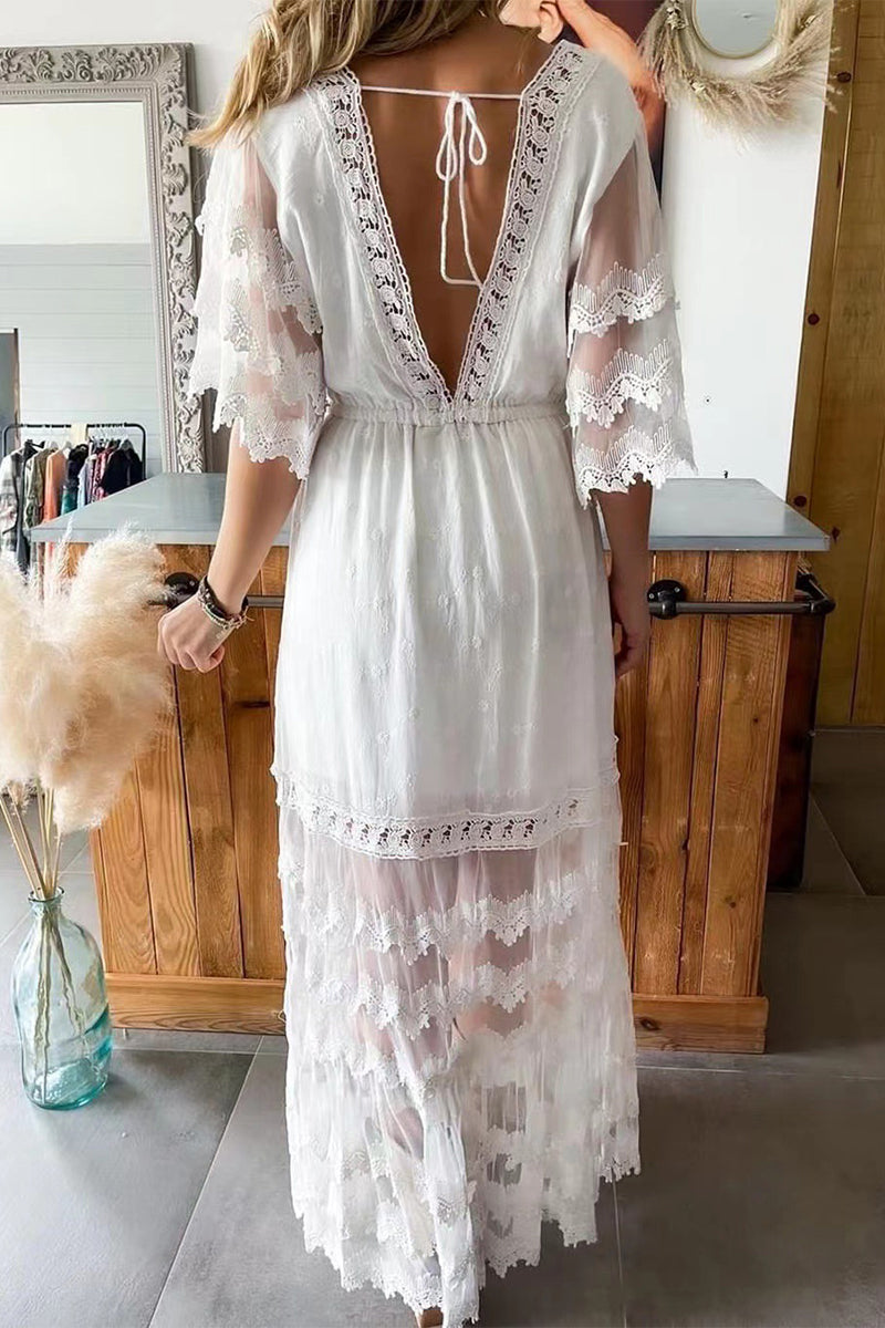 Effortlessly Elegant Dress with a Timeless Design