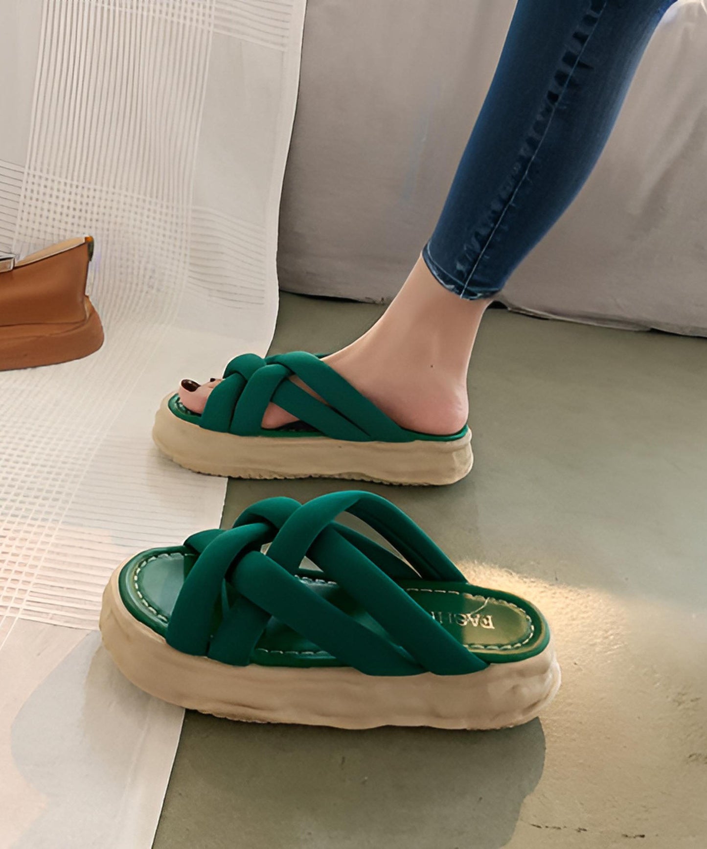 Polished Sandals with an Effortless Classic Look
