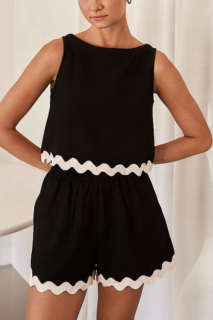 Classic Vintage & Enduringly Stylish Top