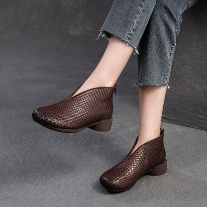 Elegantly Styled Boots for Everyday Wear