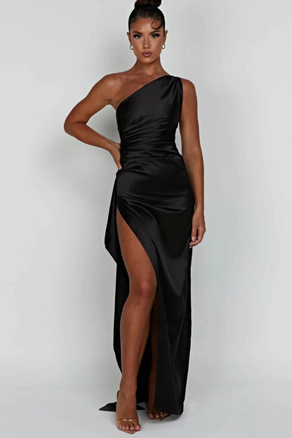 Polished Garment with an Effortless Classic Look