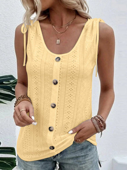 Polished Top with an Effortless Classic Look