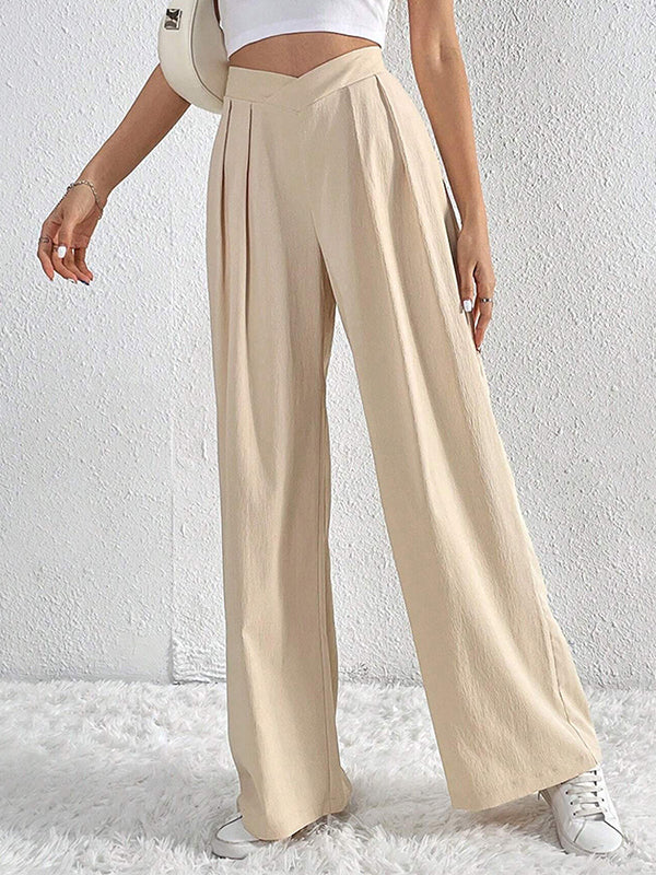 Polished Trousers with an Effortless Classic Look