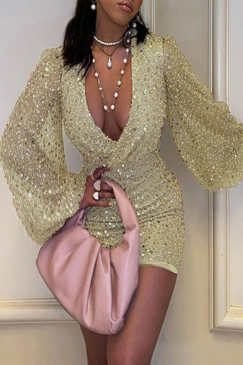Gracefully Styled Dress for Any Occasion