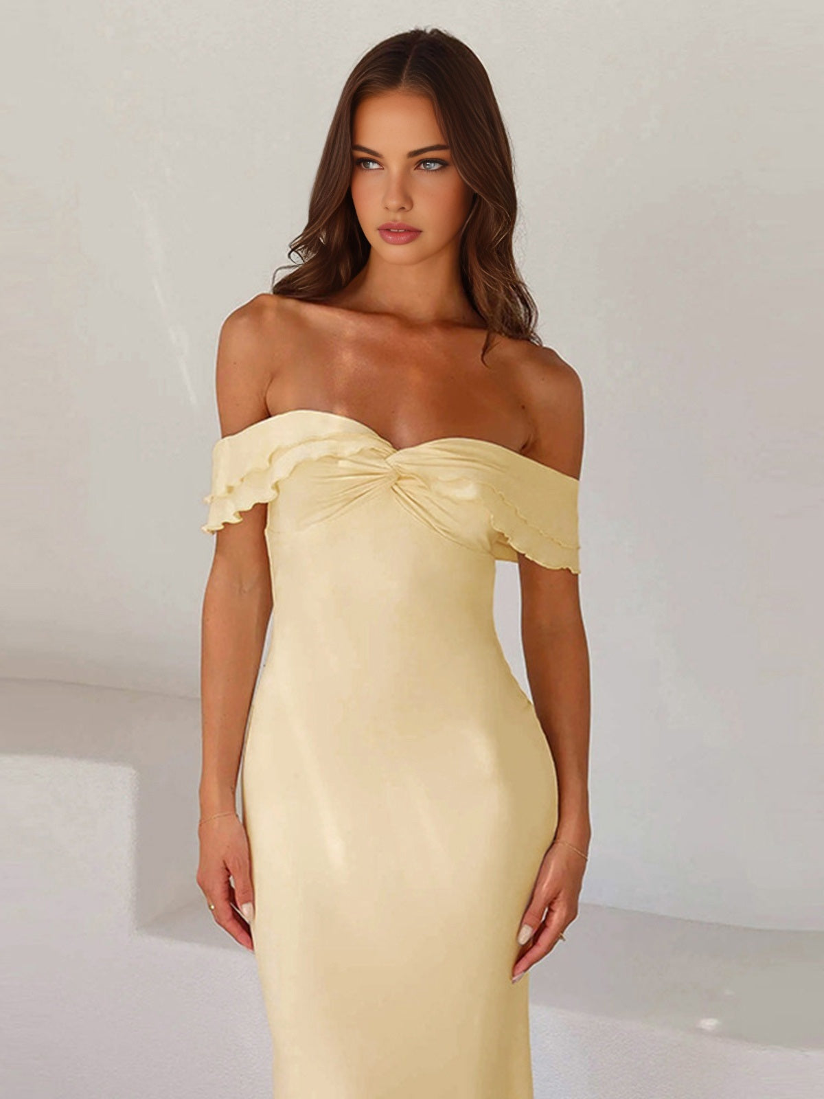 Sophisticated Garment with a Clean Classic Look
