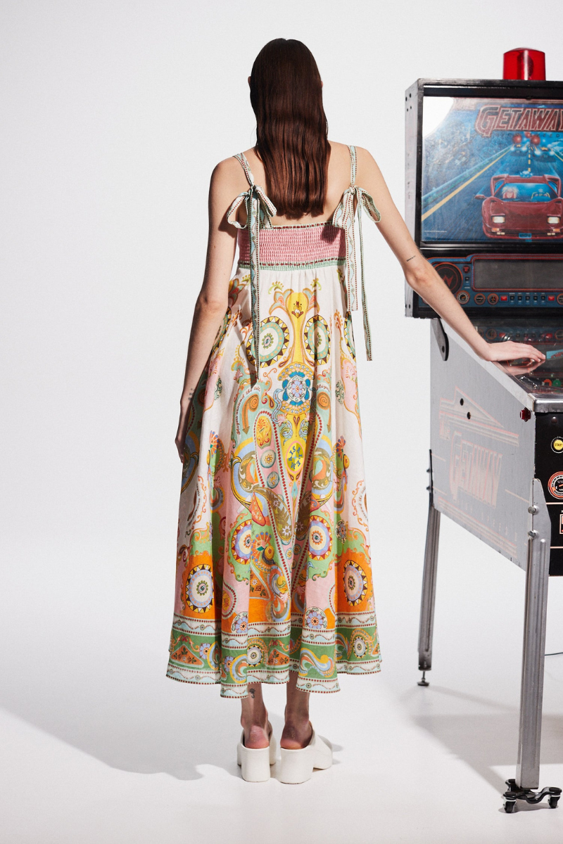 Beautifully Crafted Dress in a Classic Style
