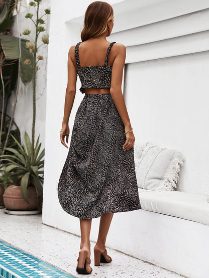 Classic Vintage Top with a Flattering Fit