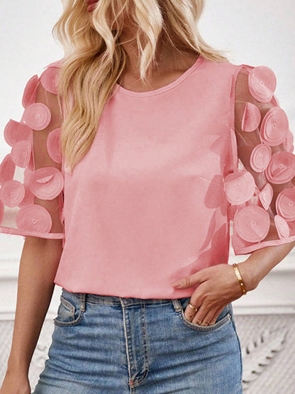 Beautifully Crafted T-Shirt in a Classic Style