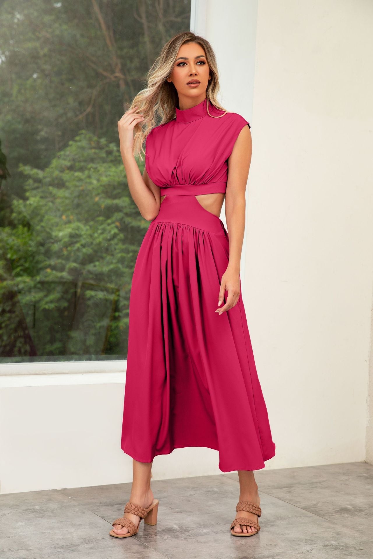 Gracefully Styled Dress for Any Occasion