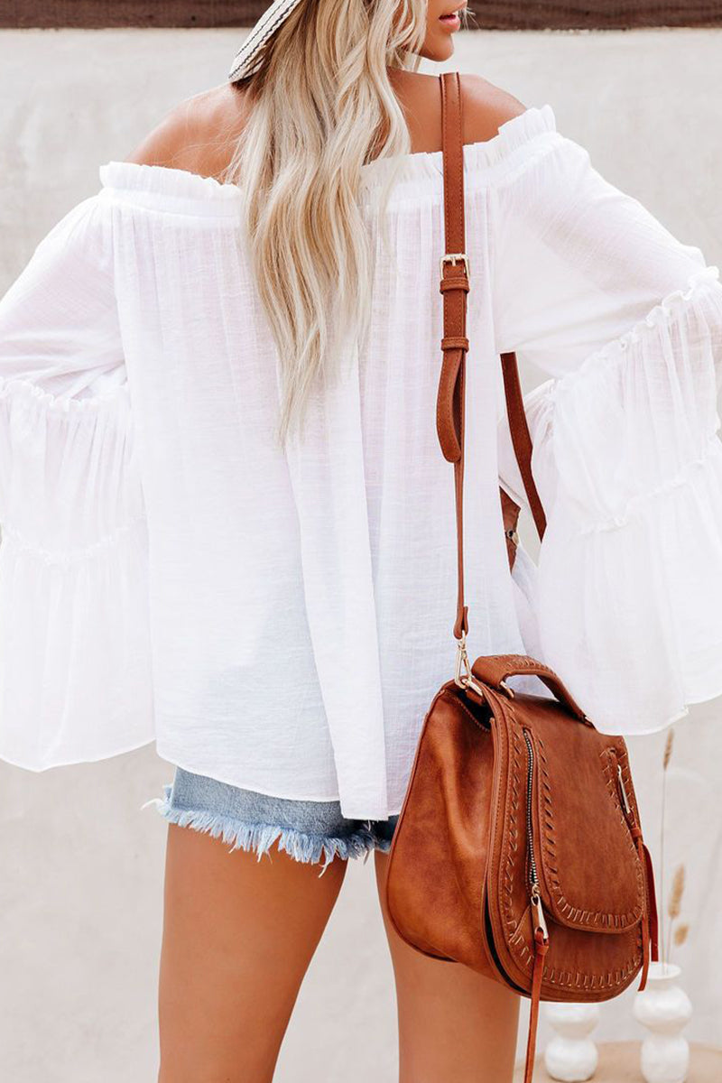 Well Tailored Top with a Graceful Silhouette