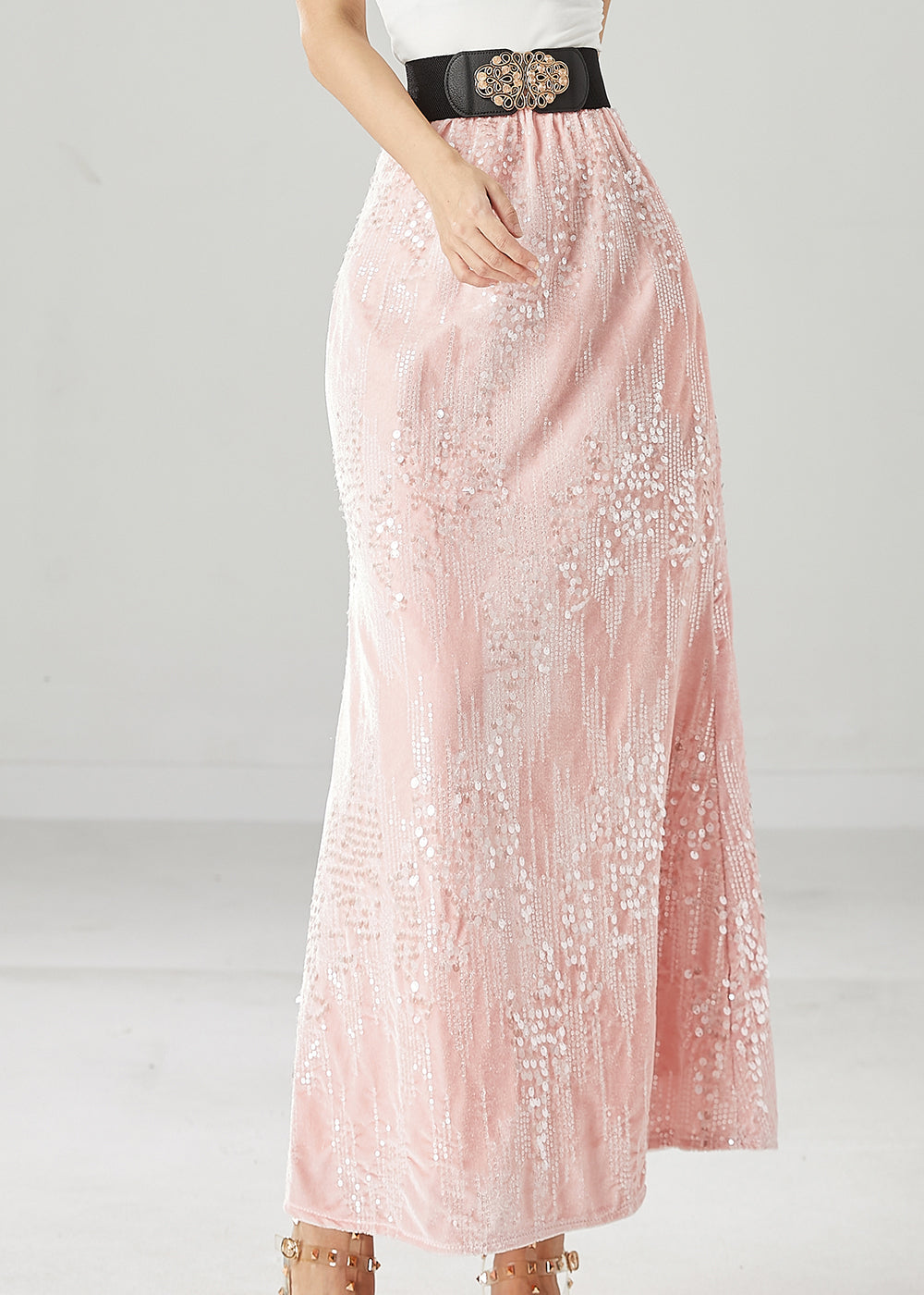 Gracefully Styled Garment for Any Occasion