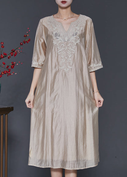 Beautifully Crafted Dress in a Classic Style