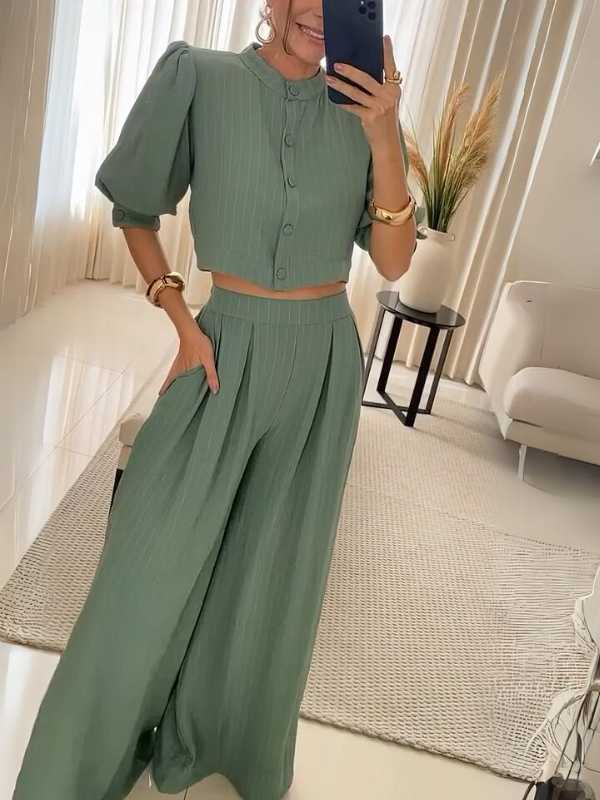 Well Tailored Trousers with a Graceful Silhouette
