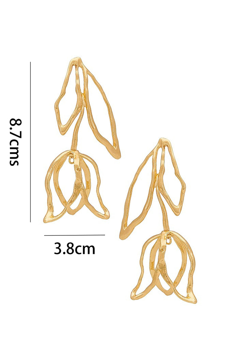 Effortlessly Elegant Garment with a Timeless Design
