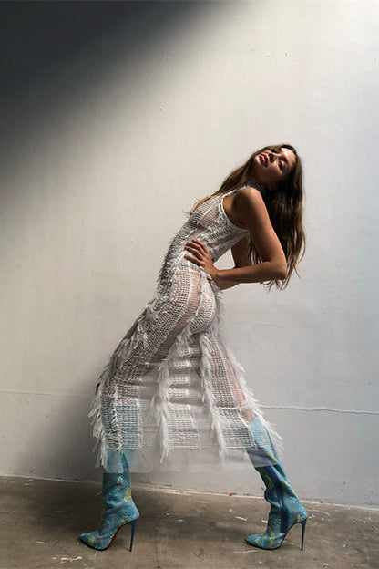Effortlessly Elegant Dress with a Timeless Design