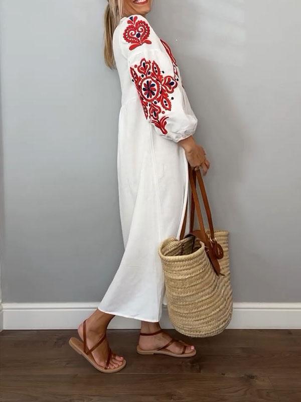 Beautifully Finished Dress in a Timeless Design