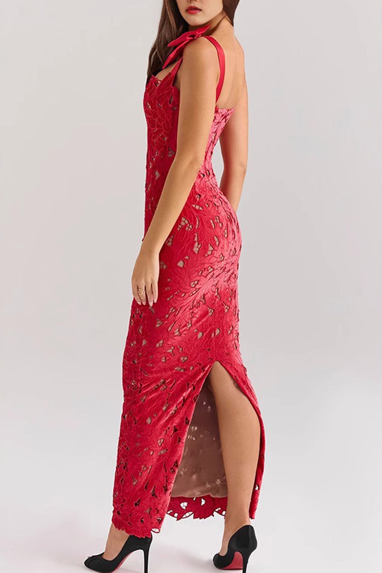 A Vintage Style Dress with Delicate Timeless Details