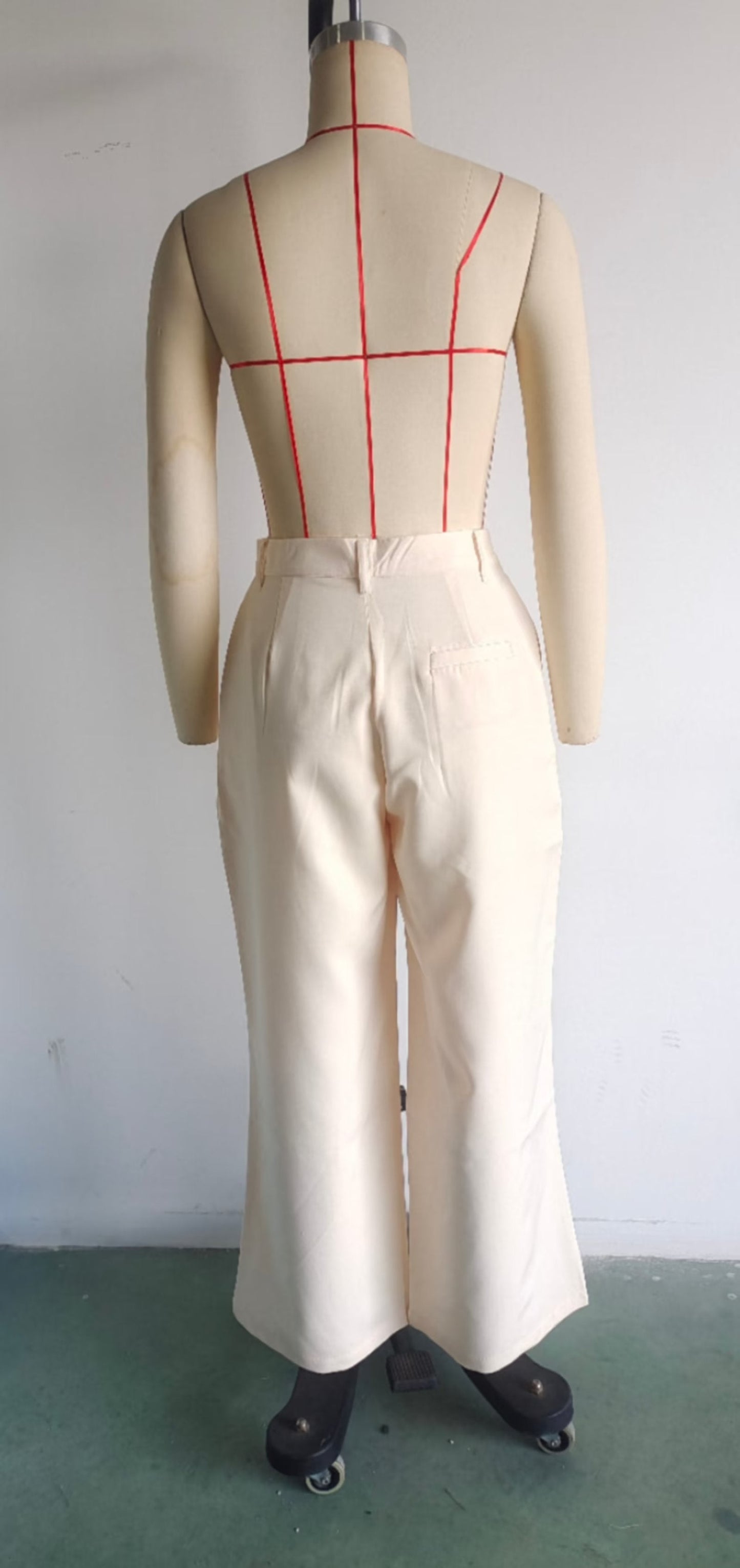 Classic Vintage Top with a Flattering Fit
