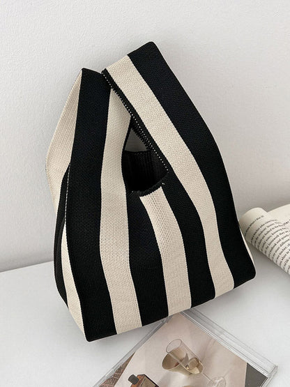 Sophisticated Bag with a Clean Classic Look