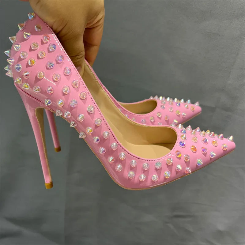 Classic Vintage Heels with a Flattering Fit