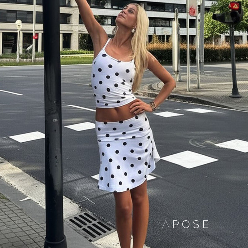 Effortlessly Elegant Garment with a Timeless Design