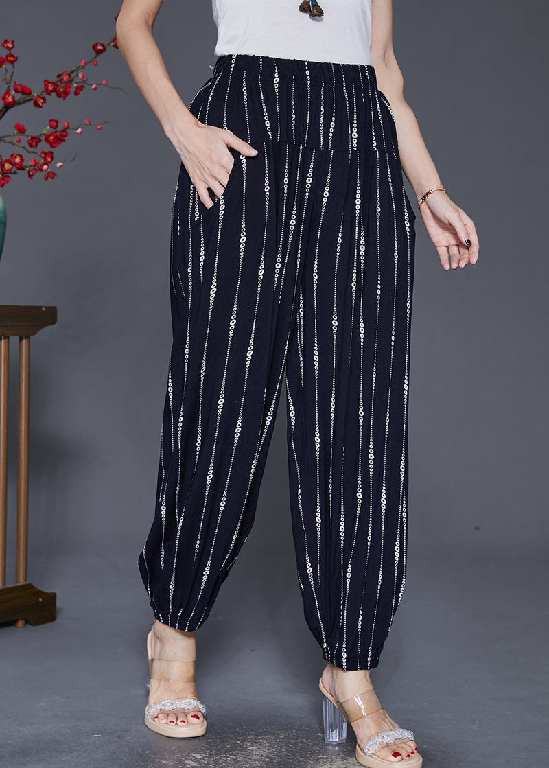 Well Tailored Pants with a Graceful Silhouette