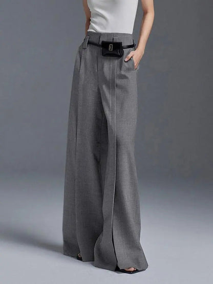 Effortlessly Elegant Pants with a Timeless Design