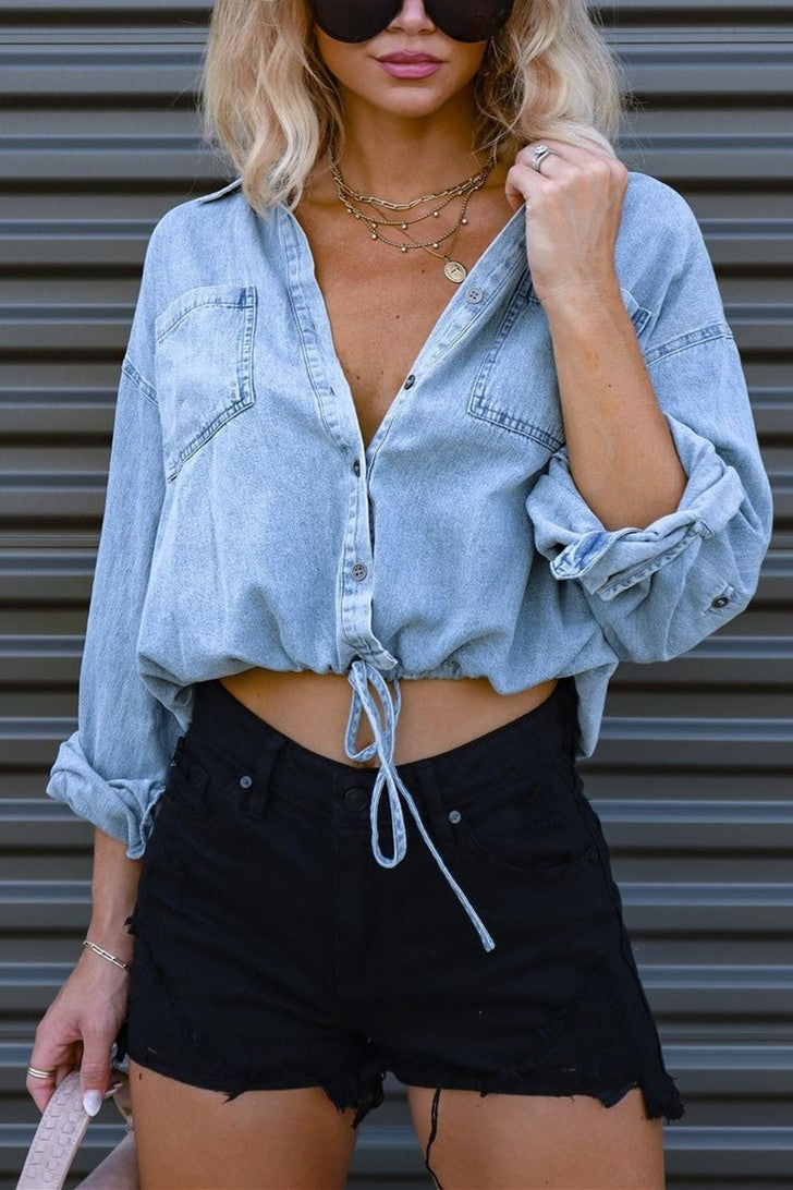 Classic Vintage Shirt with a Flattering Fit