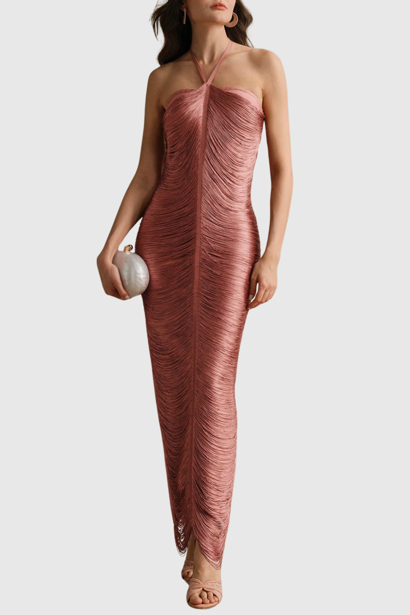 Beautifully Finished Dress in a Timeless Design