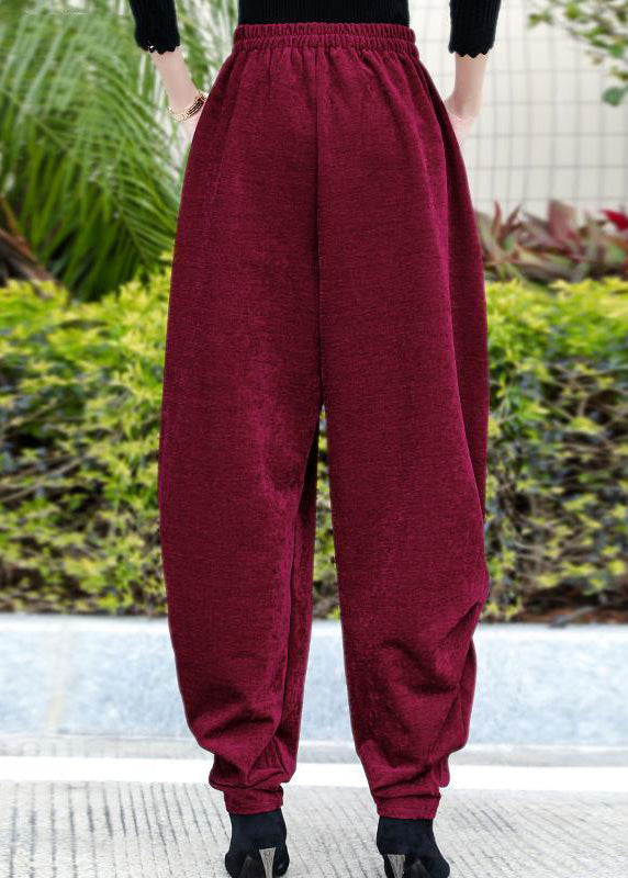 Effortlessly Elegant Pants with a Timeless Design