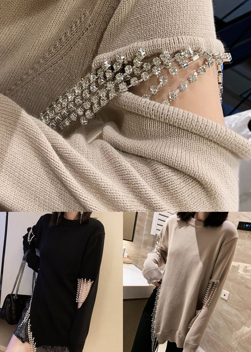 Well Tailored Sweater with a Graceful Silhouette