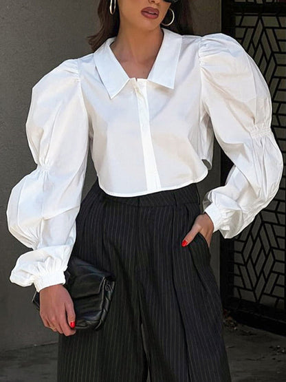 Effortlessly Elegant Blouse with a Timeless Design