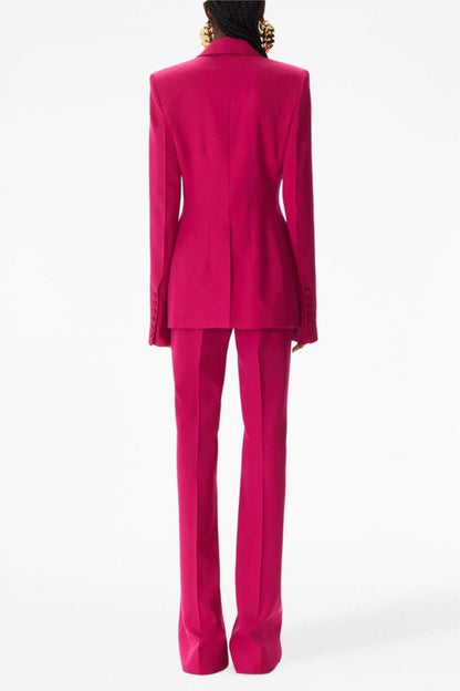 Effortlessly Elegant Pants with a Timeless Design