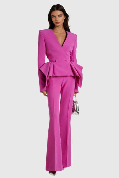 Effortlessly Elegant Pants with a Timeless Design