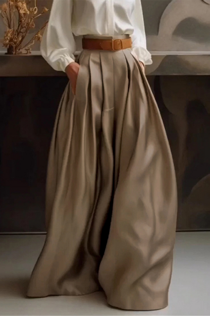 Effortlessly Elegant Garment with a Timeless Design