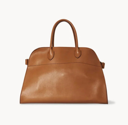 Polished Bag with an Effortless Classic Look