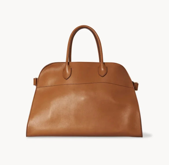 Polished Bag with an Effortless Classic Look