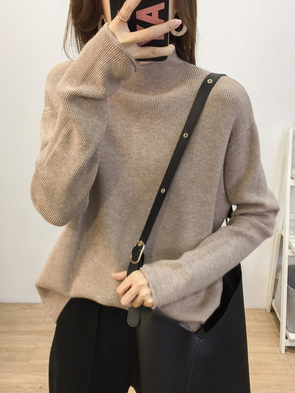 Classic Vintage Sweater with a Flattering Fit