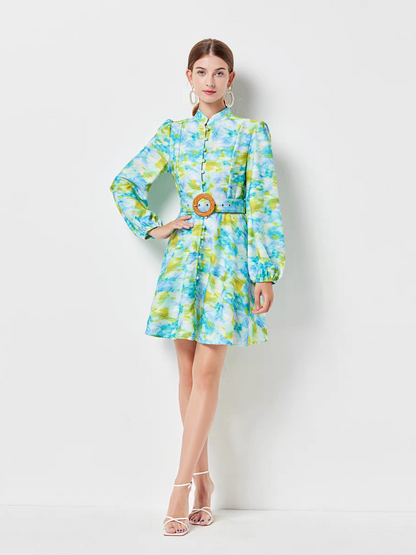 Effortlessly Elegant Dress with a Timeless Design