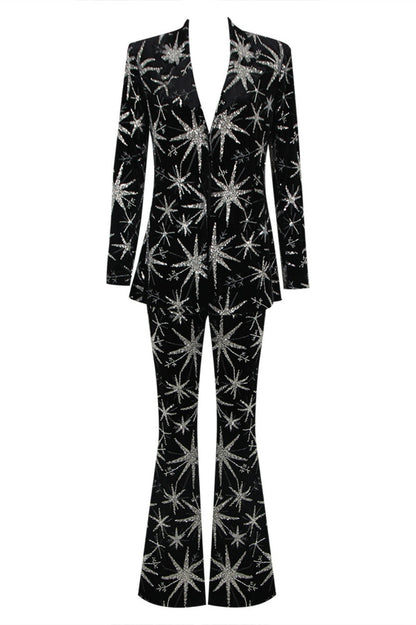 Sophisticated Garment with a Clean Classic Look