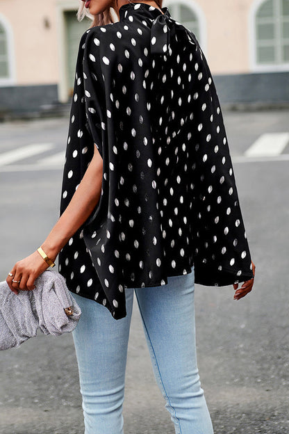 Effortlessly Elegant Blouse with a Timeless Design