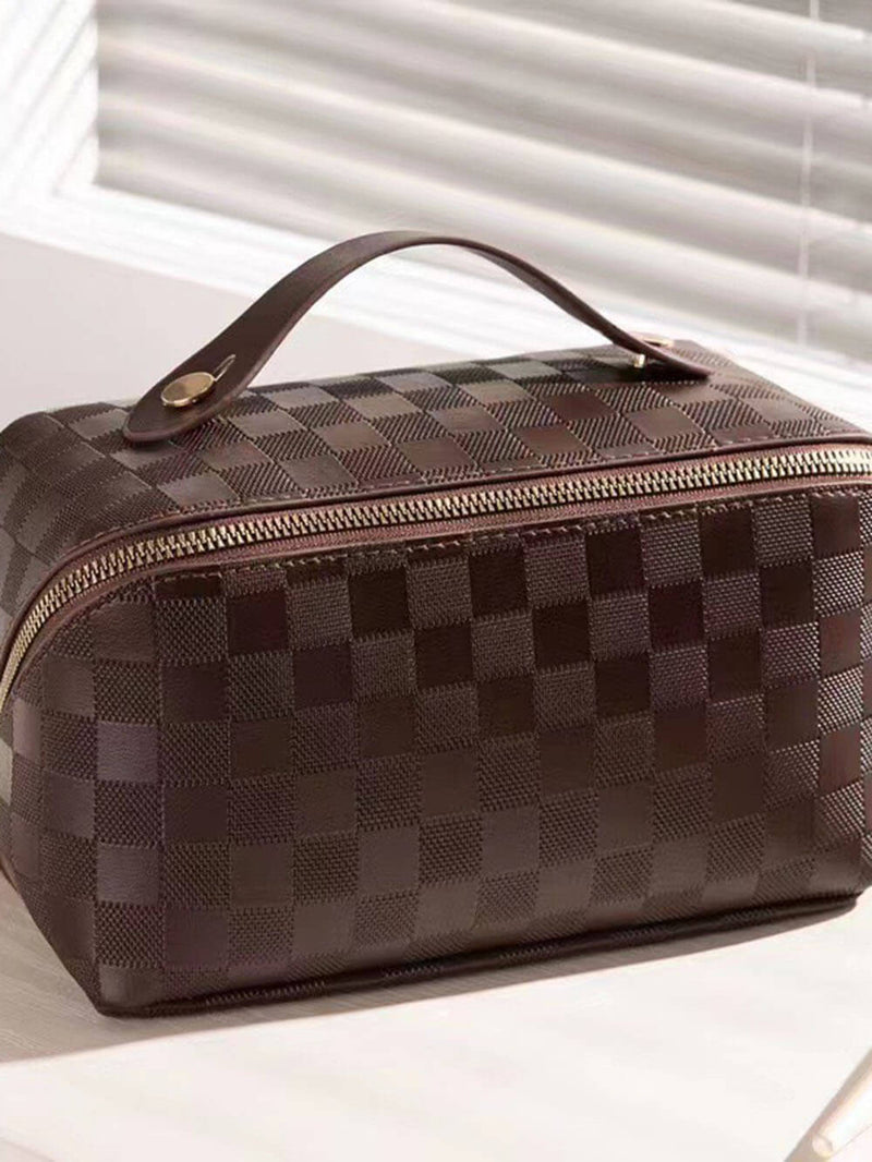 Classic Vintage Bag with a Flattering Fit