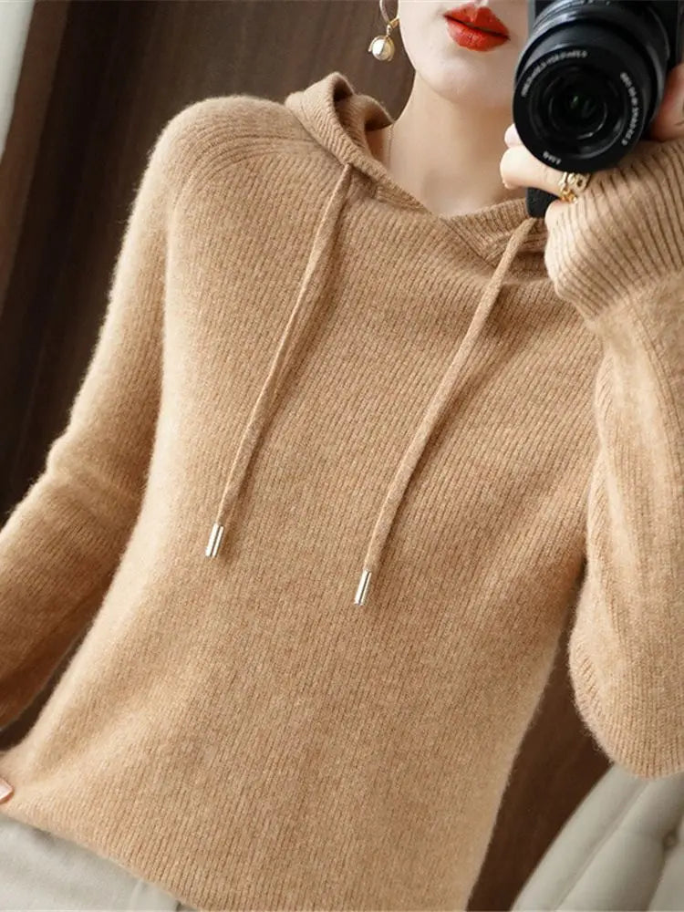 Effortlessly Elegant Sweater with a Timeless Design