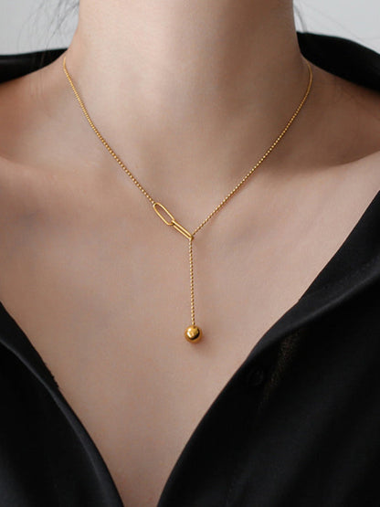Effortlessly Elegant Garment with a Timeless Design